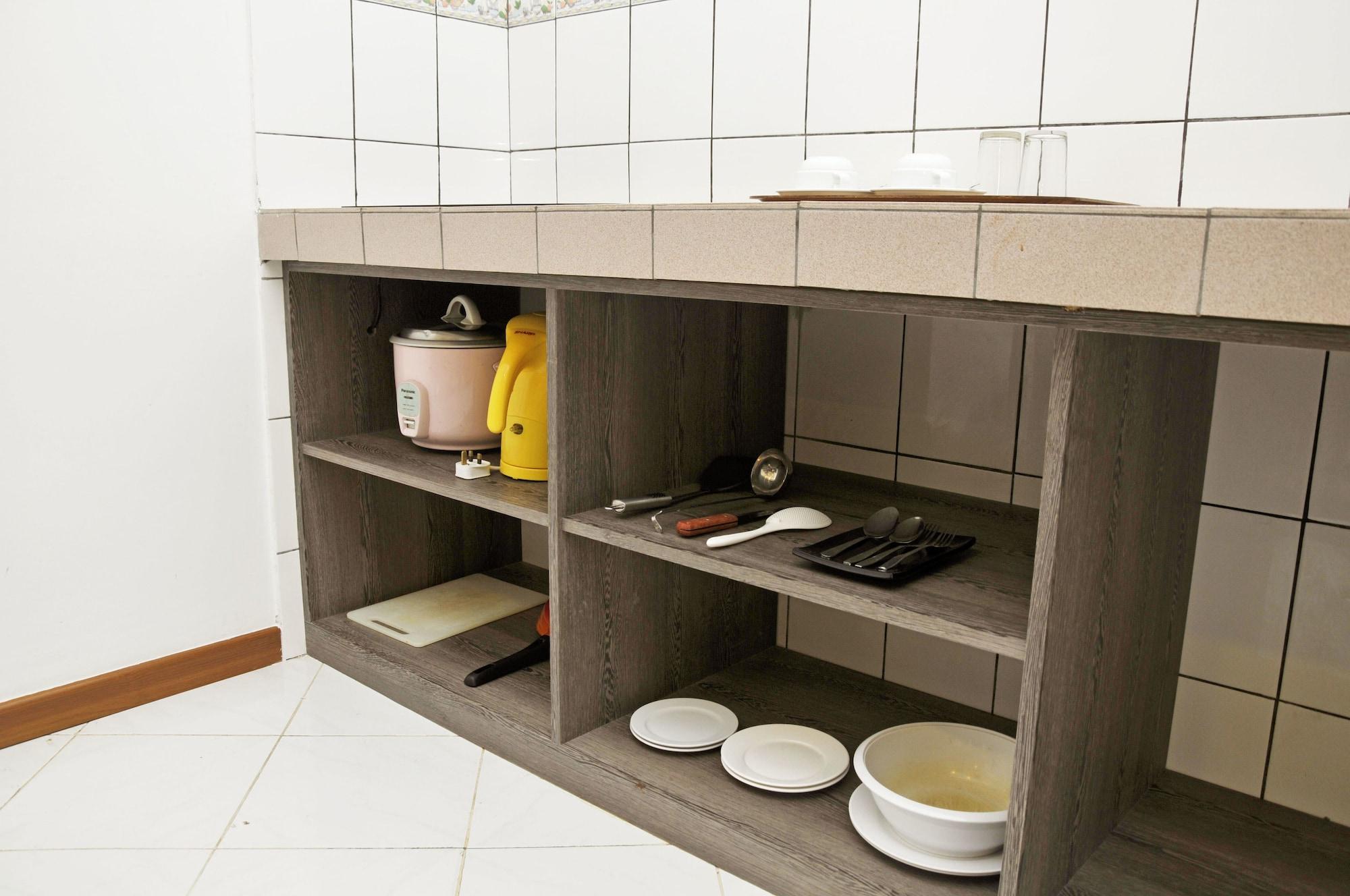Promenade Service Apartment Kota Kinabalu Exterior photo