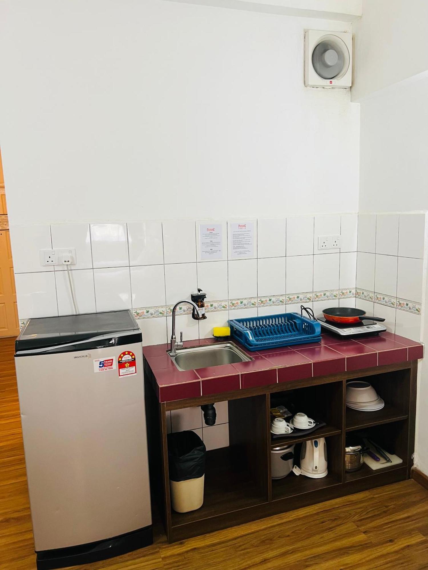 Promenade Service Apartment Kota Kinabalu Exterior photo