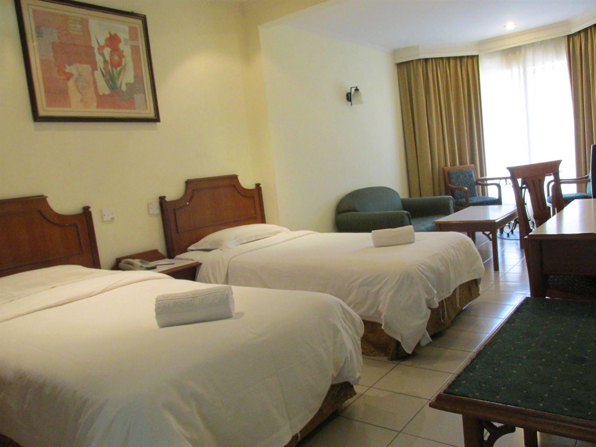 Promenade Service Apartment Kota Kinabalu Exterior photo